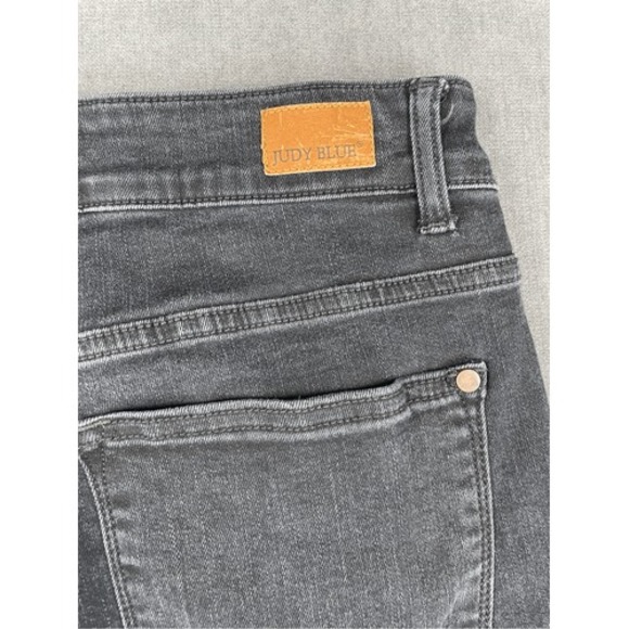 Judy Blue Skinny Fit Jeans Womens 14 Black Leopard Patch Distressed Edgy Biker - Picture 4 of 10